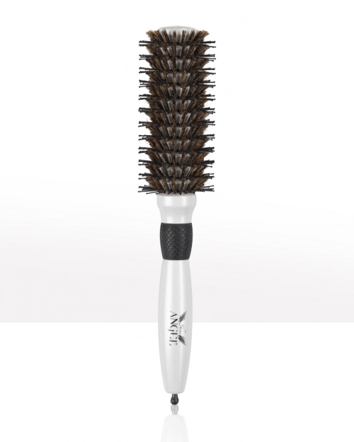 TANGLE ANGEL SHINE Круглая щетка для профессионального стайлинга 53 мм.20701 TANGLE ANGEL SHINE Круглая щетка для профессионального стайлинга 53 мм.20701Для того, чтобы расческа легко и безболезненно распутывала даже самые непослушные пряди, а также придавала им блеск, Tangle Angel разработали инновационную форму расположения щетинок, которая обеспечивает максимальное сцепление с волосами и помогает полировать их кутикулу. Щетку можно использовать даже во время сушки и не бояться, что она утратит первоначальную форму или навредит волосам.
