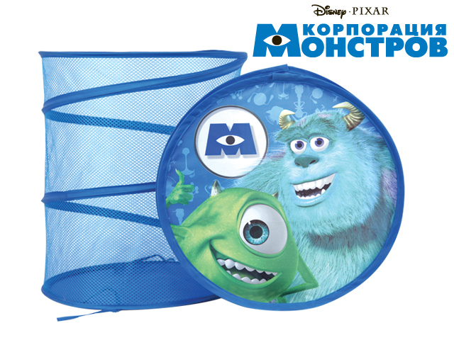 Disney Корзина для игрушек Корпорация МонстровGT6617 Disney Корзина для игрушек Корпорация МонстровGT6617Функциональная корзина для хранения Disney Корпорация Монстров очень удобна и вместительна. Корзина изготовлена из ткани и оформлена изображением персонажей знаменитого диснеевского мультфильма. Если разложить корзину, то получится вместительная тканевая бочка для игрушек, которые можно хранить в одном месте. Корзина компактна в сложенном виде. Каркас изделия представляет собой металлическую пружину. Для удобства хранения игрушек предусмотрена крышка. Ваш малыш с удовольствием будет собирать разбросанные игрушки в корзину, приучаясь к порядку и аккуратности.