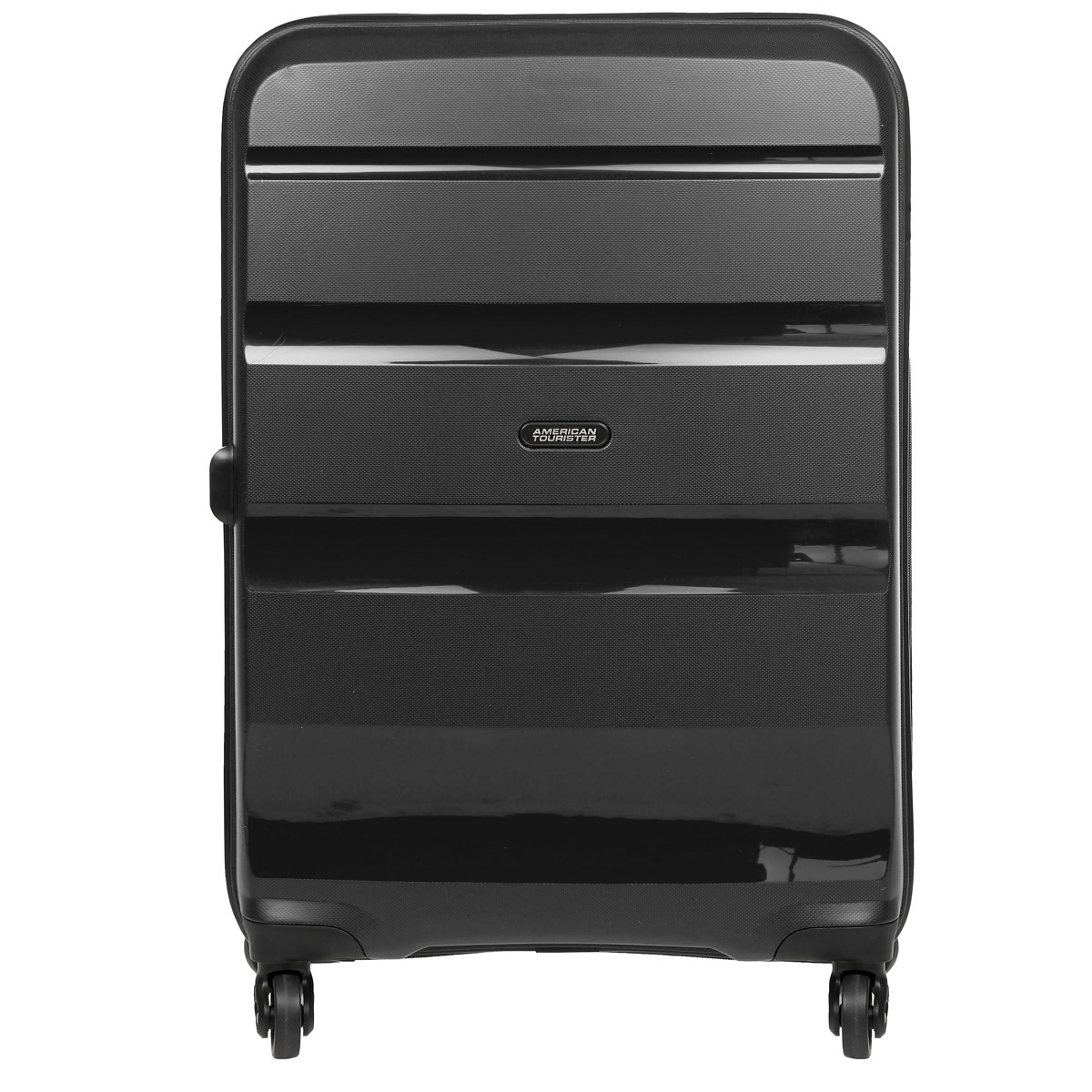 Чемодан American Tourister Bon Air, цвет: черный, 84 л85A*09003 Чемодан American Tourister Bon Air, цвет: черный, 84 л85A*09003Чемодан American Tourister Bon Air прекрасно подойдет для путешествий. Имеет жесткую форму. Выполнен из прочного полипропилена, материал внутренней отделки - полиэстеровая ткань серого цвета. Чемодан очень вместителен, он содержит продуманную внутреннюю организацию. Имеется одно большое отделение, которое закрывается по периметру на застежку-молнию с двумя бегунками. Внутри содержатся два больших отдела для хранения одежды с перекрещивающимися багажными ремнями, соединяющимися при помощи пластикового карабина. Отдел на крышке скрытый и закрывается на молнию. Также внутри имеется два сетчатых кармана на молнии и накладной кармашек на молнии. Для удобной перевозки чемодан оснащен четырьмя маневренными колесами, которые обеспечивают легкость перемещения в любом направлении. Телескопическая ручка выдвигается нажатием на кнопку и фиксируется в одном положении. Сверху и сбоку предусмотрены ручки для поднятия чемодана. На одной из боковых сторон имеются ножки, благодаря чему...