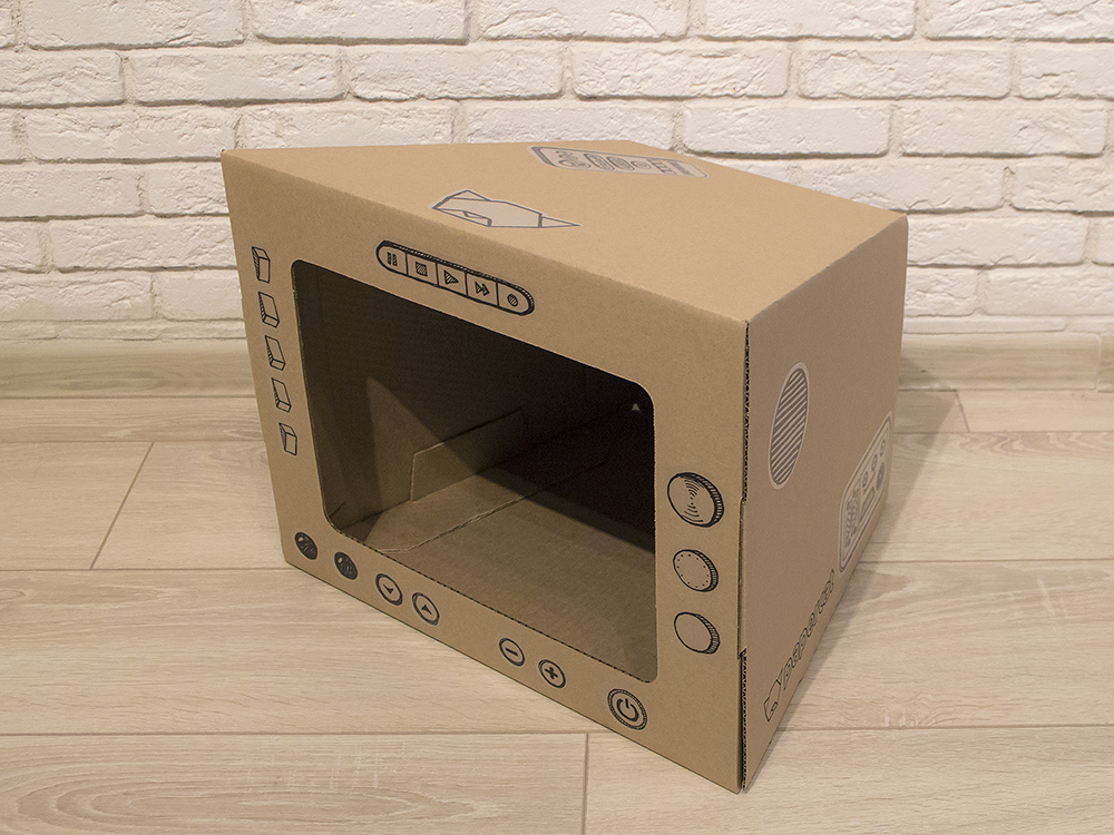 Картонный домик для кошек Papercat Cute TV901524002 Картонный домик для кошек Papercat Cute TV901524002Cute TV — уютный дизайнерский домик от Papercat. Развеет тоску ностальгирующих котеек и их хозяев по теплым ламповым телевизорам. Можно лежать сверху, точить когти и даже забираться внутрь! Домик легко собирается из одной детали без использования клея и дополнительных креплений. Сделан из прочного экологически чистого картона высокого качества. В комплекте набор оригинальных тематических стикеров из виниловой пленки, которые можно использовать как для декорирования домика, так и для других поверхностей. Домик упакован в прочную коробку, надежно защищающую от повреждений.