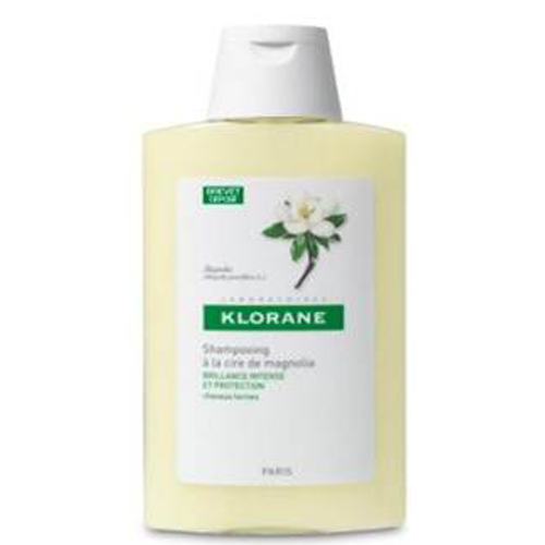 Klorane Шампунь Dull Hair с воском Магнолии 200 млC30985 Klorane Шампунь Dull Hair с воском Магнолии 200 млC30985Бережно очищает волосы, восстанавливает волосяной стержень.Возвращает тусклым, уставшим волосам интенсивный блеск, защищает их, увлажняет и восстанавливает. Благодаря уникальному сочетанию воска Магнолии и комплекса, обеспечивающего увлажнение волос и усиливающего их блеск, поверхность волос становится гладкой и сияющей. Доказанная эффективность: мягкие волосы 88%, послушные волосы 94%, увлажнённые волосы 84%, защищены от агрессивных внешних воздействий 91%, блестящие 84% Придает интенсивный блеск и сияние, мягкость и шелковистость