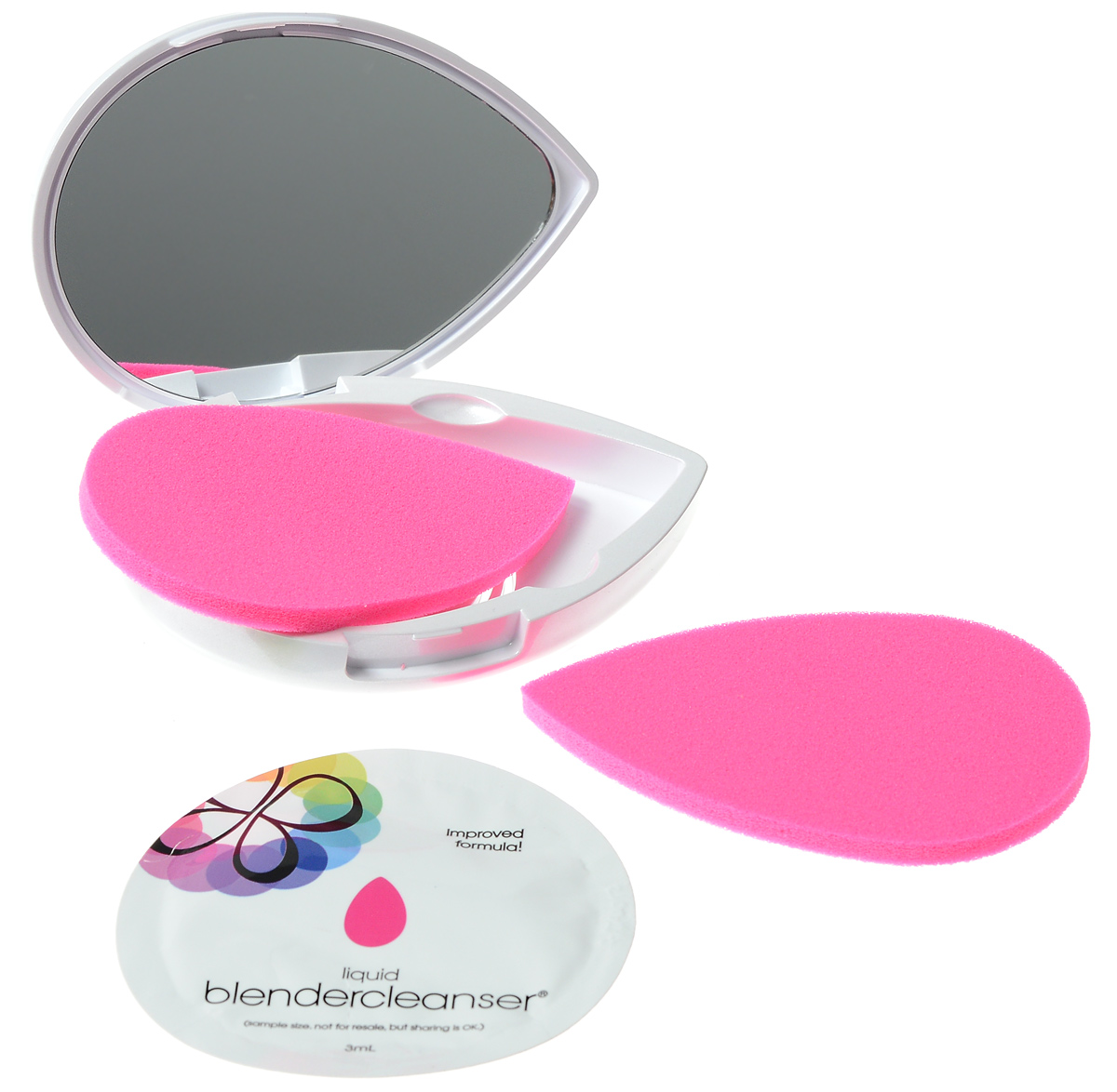 Beautyblender Матирующие лепестки Blotterazzi, 2 шт1301210 Beautyblender Матирующие лепестки Blotterazzi, 2 шт1301210Матирующие лепестки Blotterazzi от Beautyblender помогают сохранить макияж в течении дня и избавиться от жирного блеска на лице. Каплеобразная форма Blotterazzi напоминает об оригинальном спонже Beautyblender. Она позволяет повторить все контуры лица и обработать каждую зону, включая крылья носа, что крайне неудобно сделать обычной матирующей салфеткой. В отличие от привычных матирующих салфеток, лепестки можно очищать и использовать снова и снова. Рекомендуется менять лепесточек через 60 дней после первого применения.В набор вместе с матирующими лепестками входит стильный пластиковый футляр с зеркальцем, в котором предусмотрены вентиляционные отверстия для просушивания. В нем спонжи никогда не испачкаются и не затеряются в сумке. Помимо футляра в набор входит сашет с очищающим гелем.При использовании матирующих спонжей сначала промокните сухим лепестком лицо, используя более широкую часть для лба и щек, а кончик - для труднодоступных мест, таких как крылья носа. Затем промойте его очищающим дезинфицирующим гелем от Beautyblender или мылом на основе натуральных растительных компонентов. Поместите в футляр.Товар сертифицирован.