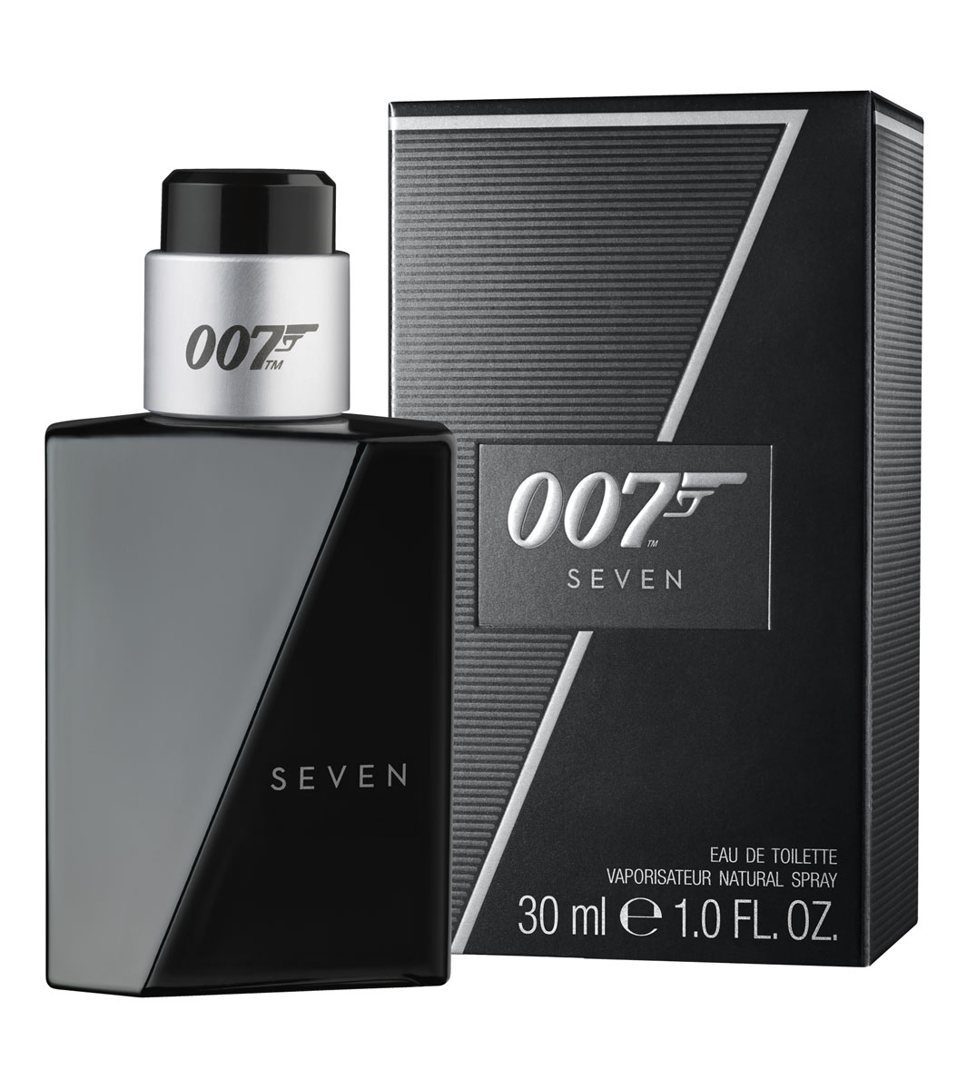 James Bond Seven Туалетная вода мужская 30 мл1301210 James Bond Seven Туалетная вода мужская 30 мл1301210Мужественность и сила агента 007, вызывающие восхищение у поклонников, послужили вдохновением для создания премиального аромата SEVEN. Бережно подобранные ноты композиции дополнены простой и элегантной формой флакона. Верхние ноты открываются сладким мандарином, дополненным энергичным бергамотом и свежим яблоком. Сердце наполнено пробуждающими и волнующими специями: корицей, шафраном и белым перцем. Гладкий янтарь, ваниль и мускус в сочетании с карамелью формируют базу аромата, а ноты кожи, красного дерева, кедра и сандала завершают композицию.Верхняя нота: Мандарин, Бергамот, Яблоко.Средняя нота: корица, шафран, белый перец.Шлейф: янтарь, ваниль и мускус.Новая грань тайны от агента 007. Мускус и красное дерево.Дневной и вечерний аромат.
