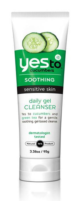 Yes To Cucumbers Гель для лица Facial Cleansing Gel, очищающий, для нормальной и чувствительной кожи, 100 мл3315002 Yes To Cucumbers Гель для лица Facial Cleansing Gel, очищающий, для нормальной и чувствительной кожи, 100 мл3315002Очищающий гель для лица Yes to cucumbers предназначен для нормальной и чувствительной кожи. Входящий в состав геля огурец, прекрасно удаляет загрязнения и токсины. Также гель обогащен антиоксидантами зеленого чая и брокколи, которые помогут защитить от свободных радикалов, а Алоэ Вера успокоит и наполнит влагой кожу. Гель для лица богат питательными веществами, которые помогут сделать вашу кожу чистой, свежей и обновленной. Характеристики: Объем: 100 мл. Производитель: Израиль. Товар сертифицирован.
