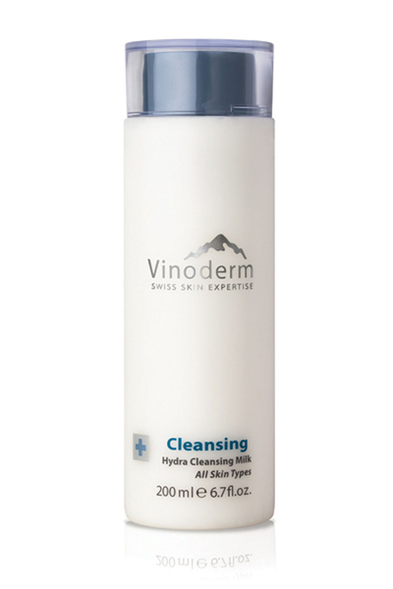Vinoderm Молочко очищающее увлажняющее Cleansing 200мл38028 Vinoderm Молочко очищающее увлажняющее Cleansing 200мл38028Легкая текстура молочка с экстрактами зеленого чая и масла авокадо успокаивает кожу и нежно очищает от загрязнений, не нарушая гидролипидного баланса. Превосходно подготавливает кожу к дальнейшему уходу. Ваша кожа становится невероятно мягкой и сияющей.