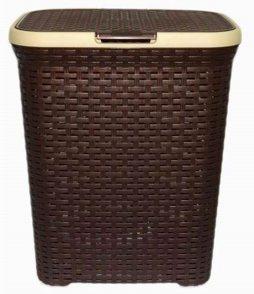 Корзина для белья Violet, с крышкой, цвет: коричневый, бежевый, 40 л1840/1 Корзина для белья Violet, с крышкой, цвет: коричневый, бежевый, 40 л1840/1Вместительная корзина Violet изготовлена из прочного цветного полипропилена. Она отлично подойдет для хранения белья перед стиркой. Специальные отверстия на стенках создают идеальные условия для проветривания. Изделие оснащено крышкой и двумя удобными ручками для переноски. Такая корзина для белья прекрасно впишется в интерьер ванной комнаты.