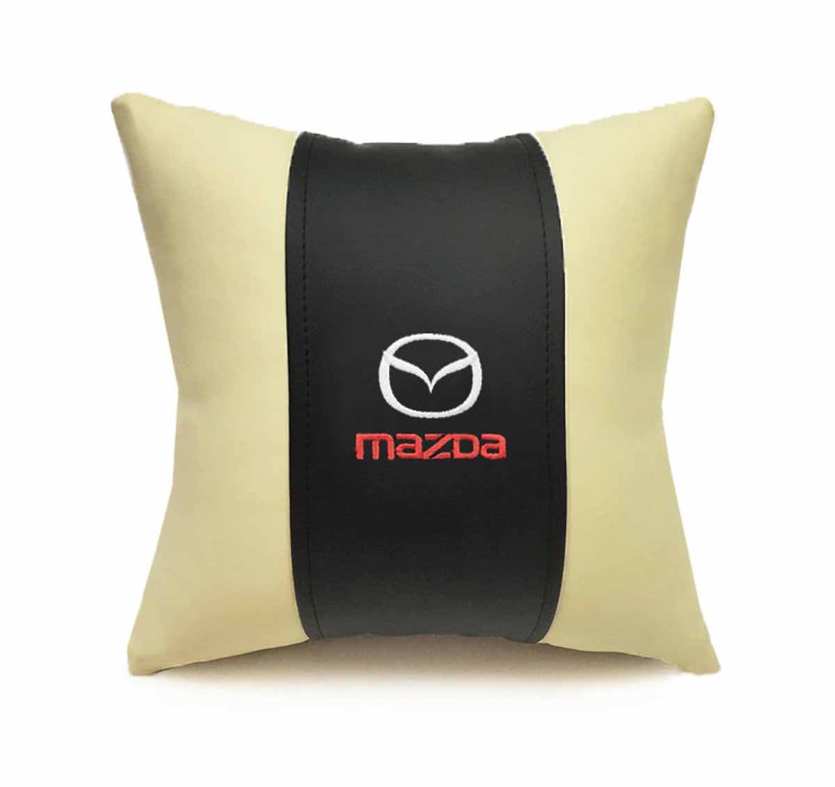 Подушка декоративная Auto premium MAZDA, цвет: черно-бежевый. 3704337043 Подушка декоративная Auto premium MAZDA, цвет: черно-бежевый. 3704337043Подушка в машину с вышивкой автологотипа - отличное дополнение для салона Вашего авто. Мягкая подушка изготовлена из матовой экокожи будет удобна пассажиру. К тому же не перестанет радовать Вас своим видом. Оптимальный размер подушки (30х30) не загромождает салон автомобиля.
