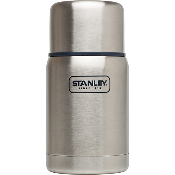 Термос Stanley Adventure Food, цвет: стальной, 0,7 л10-01571-010 Термос Stanley Adventure Food, цвет: стальной, 0,7 л10-01571-010Термос с широким горлом для первых и вторых блюд. Объем - 0,7 л. Удержание тепла - 15 часов, холода - 15 часов.Вакуумная изоляция.Корпус и внутренняя колба - из нержавеющей стали. Наружное покрытие - нержавеющая сталь. Цвет - стальной. Крышка - термостакан объемом 354 мл. Термос герметичен. Гарантия - пожизненная.