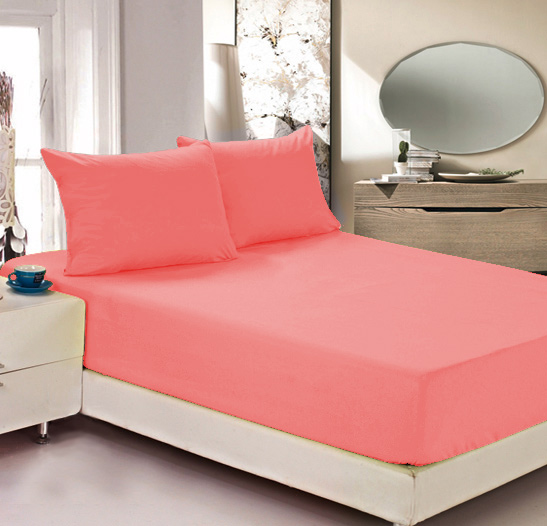 Простыня на резинке Легкие сны Color Way, трикотаж, цвет: коралловый, 120 x 200 смЛСПР-120/12 Простыня на резинке Легкие сны Color Way, трикотаж, цвет: коралловый, 120 x 200 смЛСПР-120/12Простыня Легкие сны Color Way выполнена из трикотажа. Высочайшее качество материала гарантирует безопасность не только взрослых, но и самых маленьких членов семьи. Изделие прошито резинкой по всему периметру, что обеспечивает более комфортный отдых, так как оно прочно удерживается на матрасе и избавляет от необходимости часто поправлять простыню. Простыня гармонично впишется в интерьер вашей спальни и создаст атмосферу уюта и комфорта. Рекомендации по уходу: Деликатная стирка при температуре воды до 30°С. Отбеливание, химчистка запрещены. Рекомендуется глажка при температуре подошвы утюга до 150°С. Разрешена барабанная сушка.