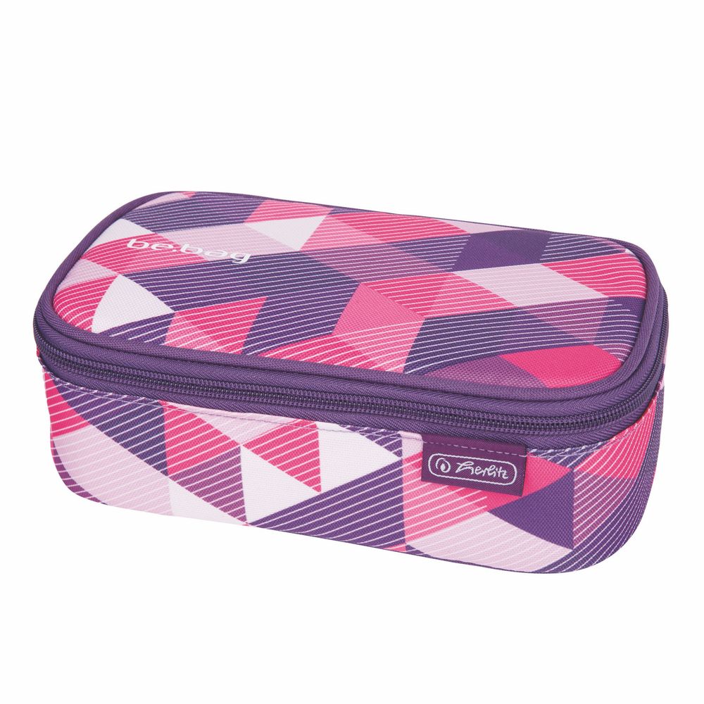 Herlitz Пенал New Checked Purple044110_приведения Herlitz Пенал New Checked Purple044110_приведенияПенал Herlitz серии Be.Bag New Checked Purple выполнен из прочного материала и закрывается на застежку-молнию. Состоит из одного вместительного отделения. Внутри пенала находятся эластичные крепления для канцелярских принадлежностей.Этот пенал станет не только практичным, но и стильным школьным аксессуаром для любого ребенка.