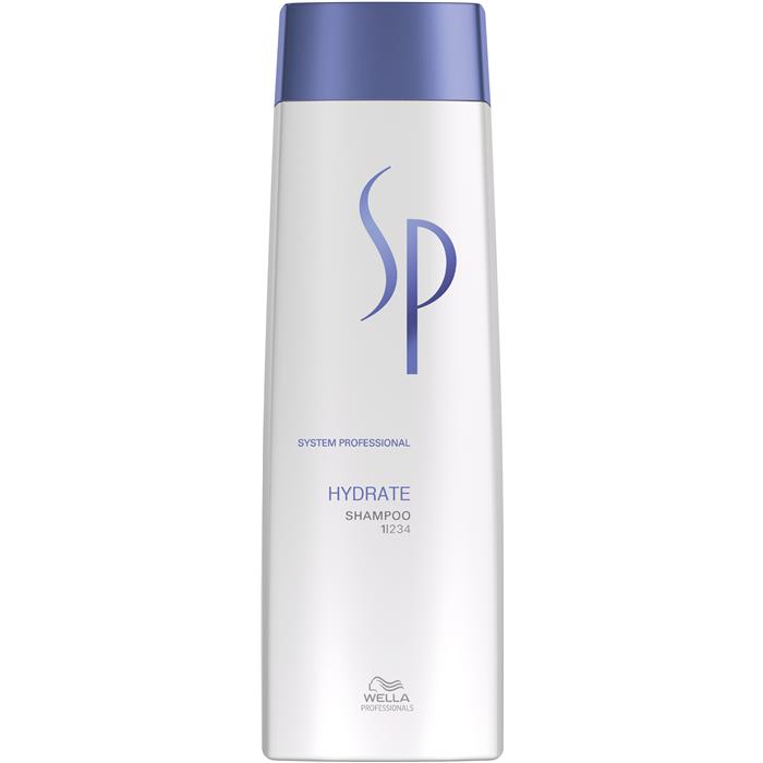 Wella SP Увлажняющий шампунь Hydrate Shampoo, 250 мл81223275 Wella SP Увлажняющий шампунь Hydrate Shampoo, 250 мл81223275Увлажняющий шампунь Wella SP Hydrate Shampoo предназначен для деликатного ухода за нормальными и сухими волосами. Средство глубоко питает и насыщает волосы влагой, благодаря этому волосы меньше спутываются и лучше расчесываются. Увлажняющий шампунь от Велла подходит для ежедневного применения.