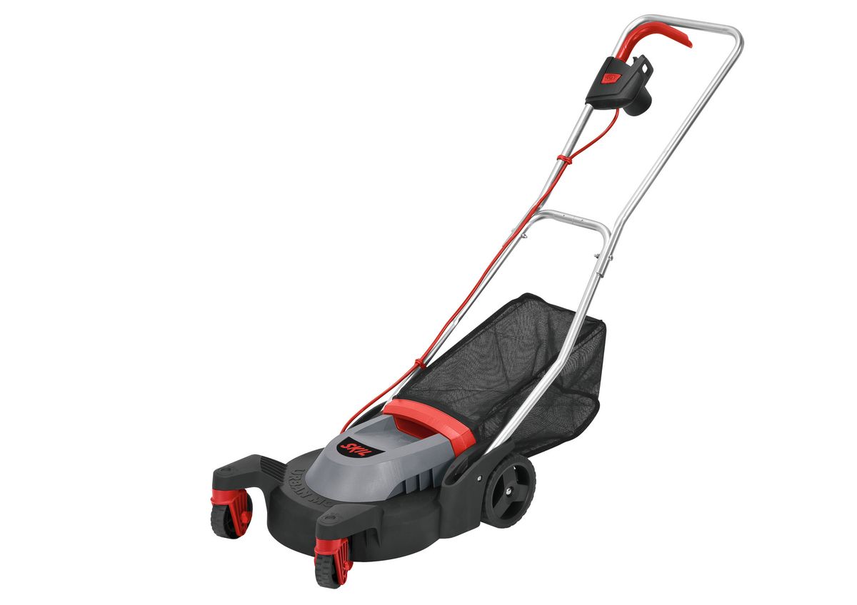 Газонокосилка роторная Skil Urban MowerF0150711RA Газонокосилка роторная Skil Urban MowerF0150711RAГазонокосилка Skil Urban Mower - это идеальный вариант для вашего городского сада. Она оснащена уникальными поворотными передними колесами для хорошей маневренности. При весе 4,3 кг она очень компактна и легка. Газонокосилка почти не занимает места в сарае благодаря уникальной конструкции Easy Storage. Энергоэкономичный двигатель с высокой частотой вращения бережно скашивает траву для создания идеального газона. Газонокосилка Skil Urban Mower предназначена для газонов площадью до 50 м2. Ее удобные функции превращают кошение газона в развлечение! Для легкого перемещения по саду газонокосилка оснащена уникальными передними поворотными колесами. Итак, попрощайтесь с необходимостью поднимать и разворачивать тяжелую газонокосилку перед каждой новой строчкой, а окашивание препятствий еще никогда не было таким легким! Газонокосилка оснащена рукояткой с тремя настройками режима: движение (D), парковка (P) и хранение (S). Для еще большего комфорта ручка позволяет...
