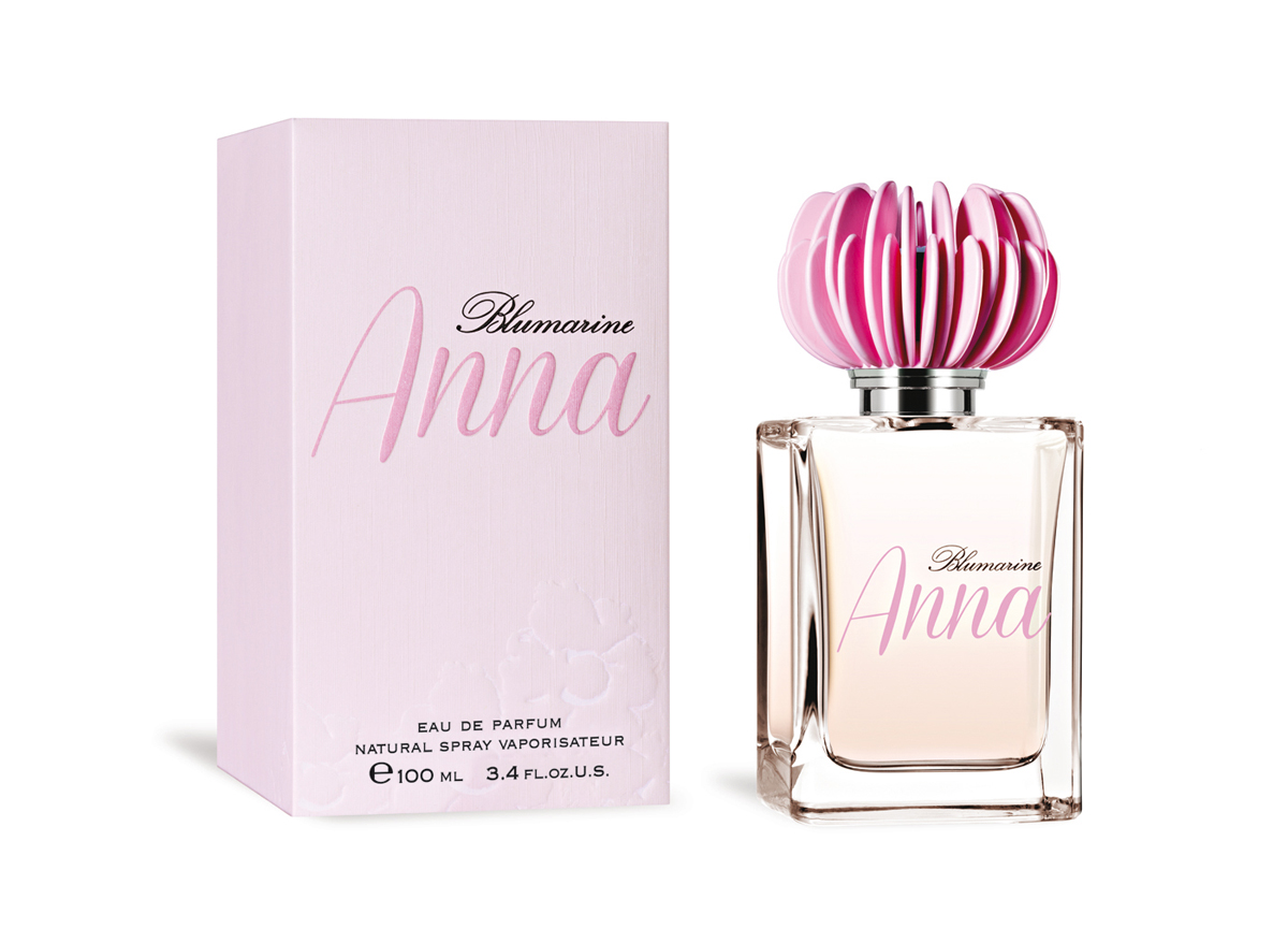 Blumarine Anna Парфюмерная вода женская спрей 100 мл1301210 Blumarine Anna Парфюмерная вода женская спрей 100 мл1301210Anna, аромат от Blumarine, назван в честь основательницы и дизайнера этого модного дома, Анны Молинари (Anna Molinari). Сама Анна говорит, что новый аромат хорошо отражает ее личность - он романтичный и соблазнительный, но в нем есть сила и решительность.