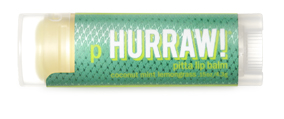 Hurraw! Бальзам для губ Pitta Lip Balm, 4,3 г005168 Hurraw! Бальзам для губ Pitta Lip Balm, 4,3 г005168Бальзамы для губ Hurraw! производятся в США на небольшом домашнем производстве. Идея создателей бренда заключалась в том, чтобы разработать поистине идеальный бальзам для губ: натуральный, вегетарианский, произведенный из органических ингредиентов высочайшего качества и не содержащий вредных веществ и искусственных компонентов. Все бальзамы Hurraw! производятся из чистого органического масла, которое добывается путем холодного отжима, что позволяет всем веществам сохранять свои полезные свойства. Помимо этого, приятно знать, что продукция марки Hurraw! не содержит ингредиентов животного происхождения и никогда не тестируется на животных. А еще бальзамы разливаются по флакончикам вручную!