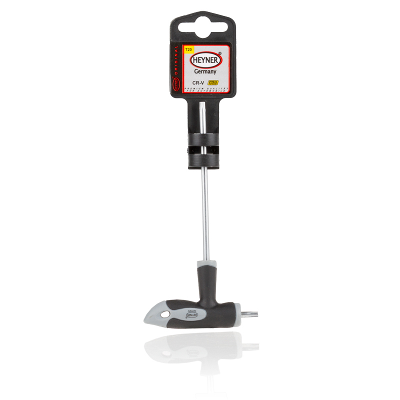 Отвертка Heyner Torx, двусторонняя, T20, 100 x 13.5 мм354200 Отвертка Heyner Torx, двусторонняя, T20, 100 x 13.5 мм354200Отвертка Heyner Torx с боковым приводом. Жало выполнено из хромованадиевой стали полной закалки. Heyner Torx, комфортная многокомпонентная Т-образная рукоятка с мягкими зонами, превращает работу в удовольствие. Применяется для комфортной передачи высоких крутящих моментов. Специально подходит для откручивания сильно зажатых винтов и для сильной затяжки винтов. Боковой привод со сквозным жалом выдерживает самые высокие нагрузки. Общая длина отвертки: 14 см. Длина жала: 10 см. Размер рабочей части: T20.