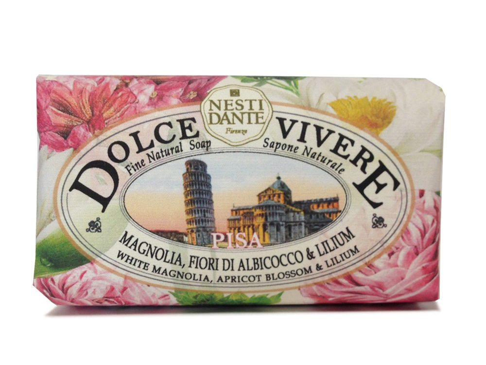 Nesti Dante Мыло Dolce Vivere. Пиза, 250 гSatin Hair 7 BR730MN Nesti Dante Мыло Dolce Vivere. Пиза, 250 гSatin Hair 7 BR730MNВеликолепное растительное мыло премиум-класса Nesti Dante Dolce Vivere. Пиза изготовлено по старинным рецептам и по традиционной котловой технологии, в составе мыла только натуральные оливковое и пальмовое масло высочайшего качества, для ароматизации использованы органические эфирные масла. Мыло Dolce Vivere переносит вас в самые очаровательные места Италии, прекрасные и вдохновляющие виды заливов, городов и деревень, полных очарования, культуры и истории. Мыло Nesti Dante Dolce Vivere. Пиза имеет приятный аромат с аккордами магнолии, сирени и цветов абрикоса. Изысканная флорентийская бумага, в которую завернуто мыло, расписана акварелью, на каждом кусочке мыла выгравирована надпись With Love And Care (С любовью и заботой). Товар сертифицирован.