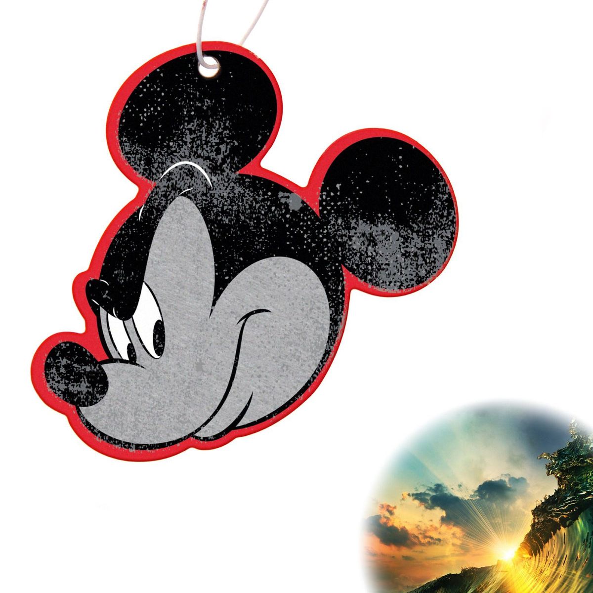 Ароматизатор в авто Disney Микки Маус. Mickey, 8,6 х 16,1 см. 11490251149025 Ароматизатор в авто Disney Микки Маус. Mickey, 8,6 х 16,1 см. 11490251149025Яркость в серые городские будни и скучную езду по пробкам добавит ароматизатор в авто. В нем сочетаются эксклюзивный дизайн и приятный аромат. Повесьте его на зеркало, и любимые герои уничтожат неприятные запахи. Если у вас нет автомобиля — не беда! Повесьте ароматизатор дома или на работе и наслаждайтесь чудесным благоуханием.