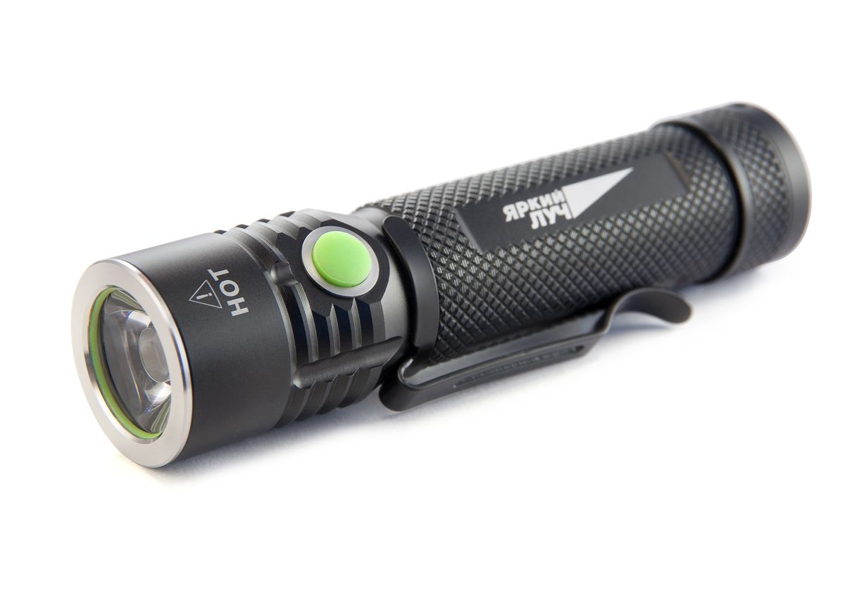 Фонарь ручной Яркий Луч G15. Gryphon4606400105060 Фонарь ручной Яркий Луч G15. Gryphon4606400105060Фонарь светодиодный Яркий Луч G15. GRYPHON: Светодиод CREE XM-L2 T5 4500К. Максимальный световой поток 700 люмен Литий-ионный аккумулятор 18650: 2600 мАч, 3.7 В – 1 шт. В крышке батарейного отсека расположен магнит. 6061-Т6 твердоанодированный корпус выполнен из авиационного алюминия. Влагозащищенность IPX7. Включение и выключение фонаря производится кратковременным нажатием на кнопку. Кнопка с индикатором заряда аккумулятора: зеленый цвет – более 10% заряда, красный цвет – менее 10%. 4 режима работы: турбо (700 лм) – 100% (400 лм) – 20% (80 лм) – 5% (20 лм). Режимы меняются циклично долгим нажатием на кнопку. В фонаре реализована функция памяти, т.е. запоминание последнего режима. Фонарь может работать от двух элементов питания CR123. Продолжительность работы фонаря при использовании полностью заряженного аккумулятора в режиме 100% составит 3,5 часа. Комплектация: 1. Адаптер для зарядки от сети 100 – 240 В 2. Литий-ионный аккумулятор 18650 (с защитой) 3.7 В, 2600 мАч 3....