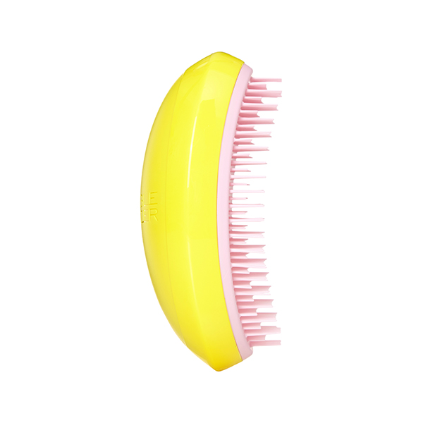 Tangle Teezer Расческа для волос Salon Elite Summer Special370176 Tangle Teezer Расческа для волос Salon Elite Summer Special370176Tangle Teezer – оригинальная профессиональная расческа для расчесывания волос, которая позволит вам с легкостью всего за одну минуту без рывков и напряжения расчесать мокрые, уязвимые или окрашенные волосы не нарушая структуру волос и не причиняя себе дискомфорта.