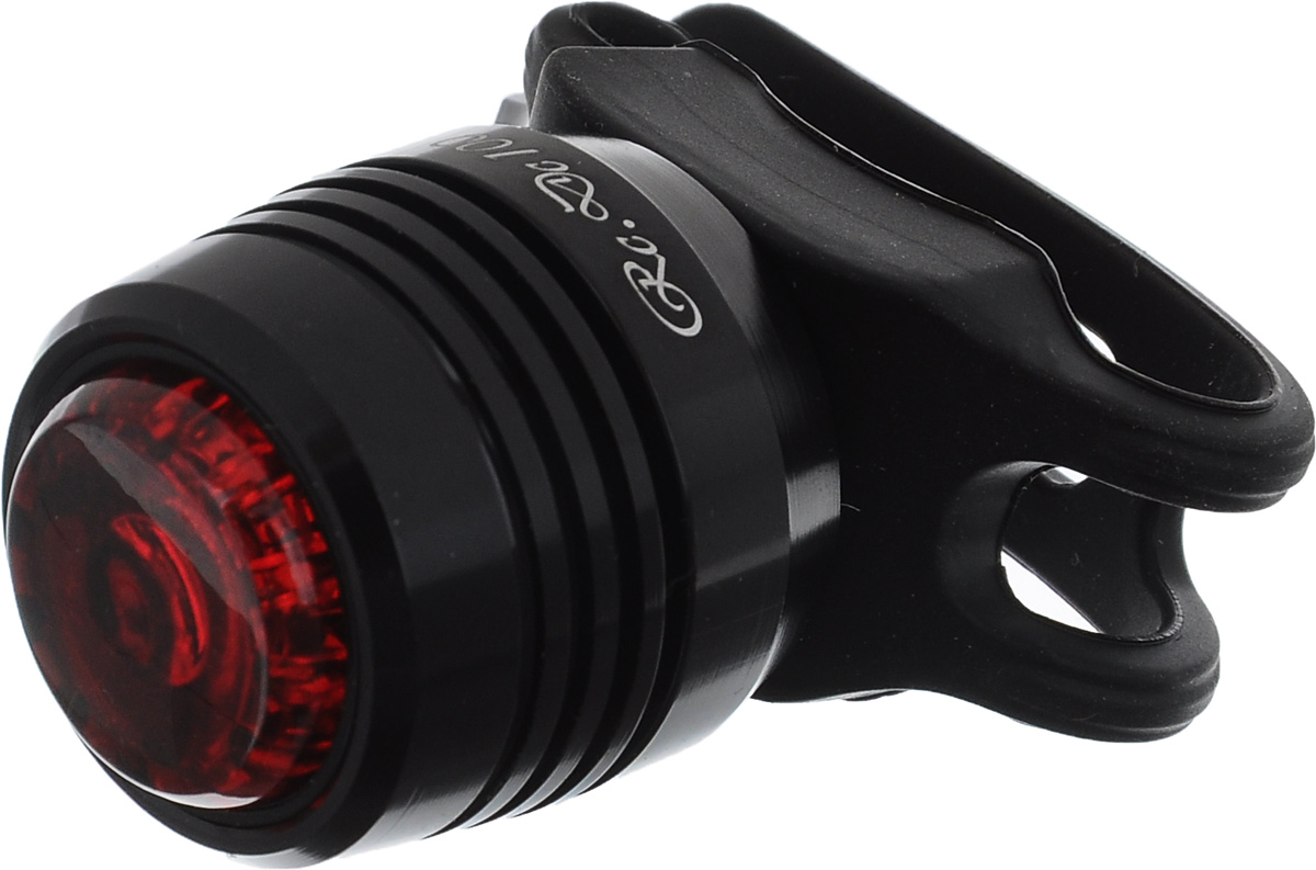 Фонарь велосипедный Dosun Ruby RC100, задний, с зарядкой от USB, цвет: черный, красный1508160 Фонарь велосипедный Dosun Ruby RC100, задний, с зарядкой от USB, цвет: черный, красный1508160Задний велофонарь Dosun Ruby RC100 предназначен для обеспечения большей безопасности при поездках в темное время суток. Он легко крепится и снимается без дополнительных инструментов на основу диаметром 2-4 см. Корпус изделия выполнен из прочного алюминия. Фонарь имеет 3 режима: 2 вида яркости свечения и мигание. Изделие водонепроницаемо.Фонарь питается от литий-ионного аккумулятора, заряжающегося от компьютера при помощи встроенного USB.Время яркого свечения: 3 часа.Время обычного свечения: 6 часов.Время мигания: 50 ч.Время зарядки: 2,5 ч.Размер фонаря (без учета крепления): 3 х 2,7 х 2,7 см.