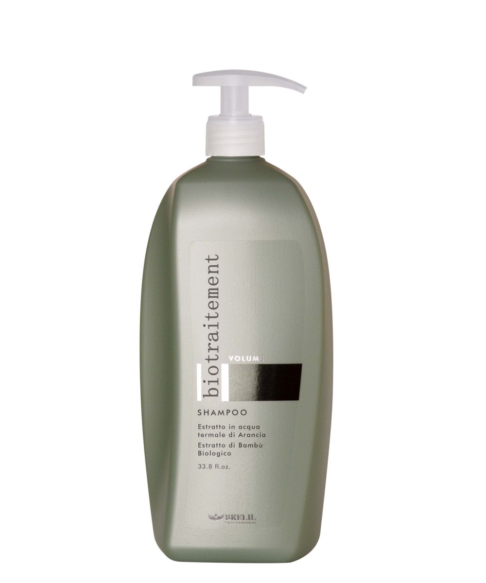 Brelil Шампунь для придания объёма Bio Traitement Volume Shampoo, 1000 млБ33041_шампунь-барбарис и липа, скраб -черная смородина Brelil Шампунь для придания объёма Bio Traitement Volume Shampoo, 1000 млБ33041_шампунь-барбарис и липа, скраб -черная смородинаBrelil Bio Traitement Volume Shampoo Шампунь для придания объёма. Шампунь является замечательным средством для очищения волос от пыли и загрязнений, и придания волосам великолепного эффекта объёма. В состав шампуня от итальянского бренда Брелил Professional входит органическое молочко бамбука, которое богато витаминами и способствует отличному восстановлению водного баланса, наполняет волосы здоровьем, силой и красотой. Также шампунь включает в состав натуральный экстракт апельсина, который делает волосы мягкими, послушными и шелковистыми, питает структуру волос и придаёт волосам отличный объём. Шампунь тонизирует и питает волосы, защищает от ультрафиолетовых лучей, оказывает освежающее воздействие на кожу головы.Шампунь для придания объёма Brelil Bio Traitement Volume Shampoo делает волосы сильными и эластичными, устраняет завитки и секущиеся кончики волос. Средство обладает приятным ароматом, не содержит парабены и другие агрессивные вещества.