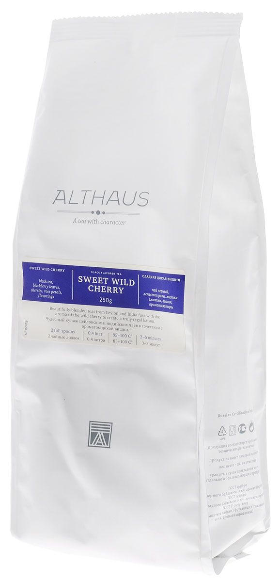Althaus Sweet Wild Cherry черный листовой чай, 250 гTALTHL-L00093 Althaus Sweet Wild Cherry черный листовой чай, 250 гTALTHL-L00093Althaus Сладкая Дикая Вишня — превосходный купаж отборных сортов индийского и цейлонского черного чая с чарующим ароматом дикой вишни. Ягоды вишни от природы наделены неповторимым вкусом и пьяняще-сладким запахом, поэтому они идеально подходят для ароматизации чая. Сочетание кусочков спелой вишни с душистыми листьями ежевики и лепестками пурпурной розы составляет замечательный букет этого чая. Выразительный сладкий аромат сочных вишневых ягод доминирует в этой необычной композиции, уравновешивая крепость самого чая. Глубокий, блюзовый запах розы смягчает яркий вкус и завершает букет легкой цветочной нотой. Ощущение чистоты и свежести создают зеленые листья лесной ежевики. Ягоды вишни содержат витамины и органические кислоты, поэтому вишневый чай прекрасно тонизирует и укрепляет организм. Оптимальная температура заваривания Сладкой Дикой Вишни 95°С. Температура воды: 85-100 °С Время заваривания: 3-5 мин Цвет в чашке: золотисто-красный