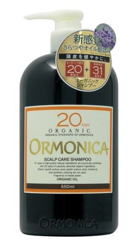 Ormonica Органический шампунь для ухода за волосами и кожей головы Scalp Care Shampoo, 550 мл161630 Ormonica Органический шампунь для ухода за волосами и кожей головы Scalp Care Shampoo, 550 мл161630Шампунь разработан на основе природных очищающих и ухаживающих компонентов, создает мягкую нежную пену и тщательно очищает волосы и кожу головы. Содержит 20 органических компонентов и 31 природный компонент, в том числе 11 натуральных масел. В составе 95% натуральных ингредиентов! Экстракты коры и корней растений освежают кожу головы и поддерживают корни волос в здоровом состоянии. Органические масла оливы, ши и жожоба регулируют выделение кожного сала, надолго сохраняя волосы и кожу головы чистыми. Растительные масла и экстракты плодов, цветков и листьев увлажняют, сохраняют влагу и питают, делают кожу головы здоровой, а волосы – гладкими, шелковистыми и блестящими. Без силикона, ПАВ на основе нефтепродуктов, минеральных масел, синтетических красителей и парабенов. Гипоаллергенный. Обладает освежающим ароматом лаванды и зелени. Эффект ароматерапии.