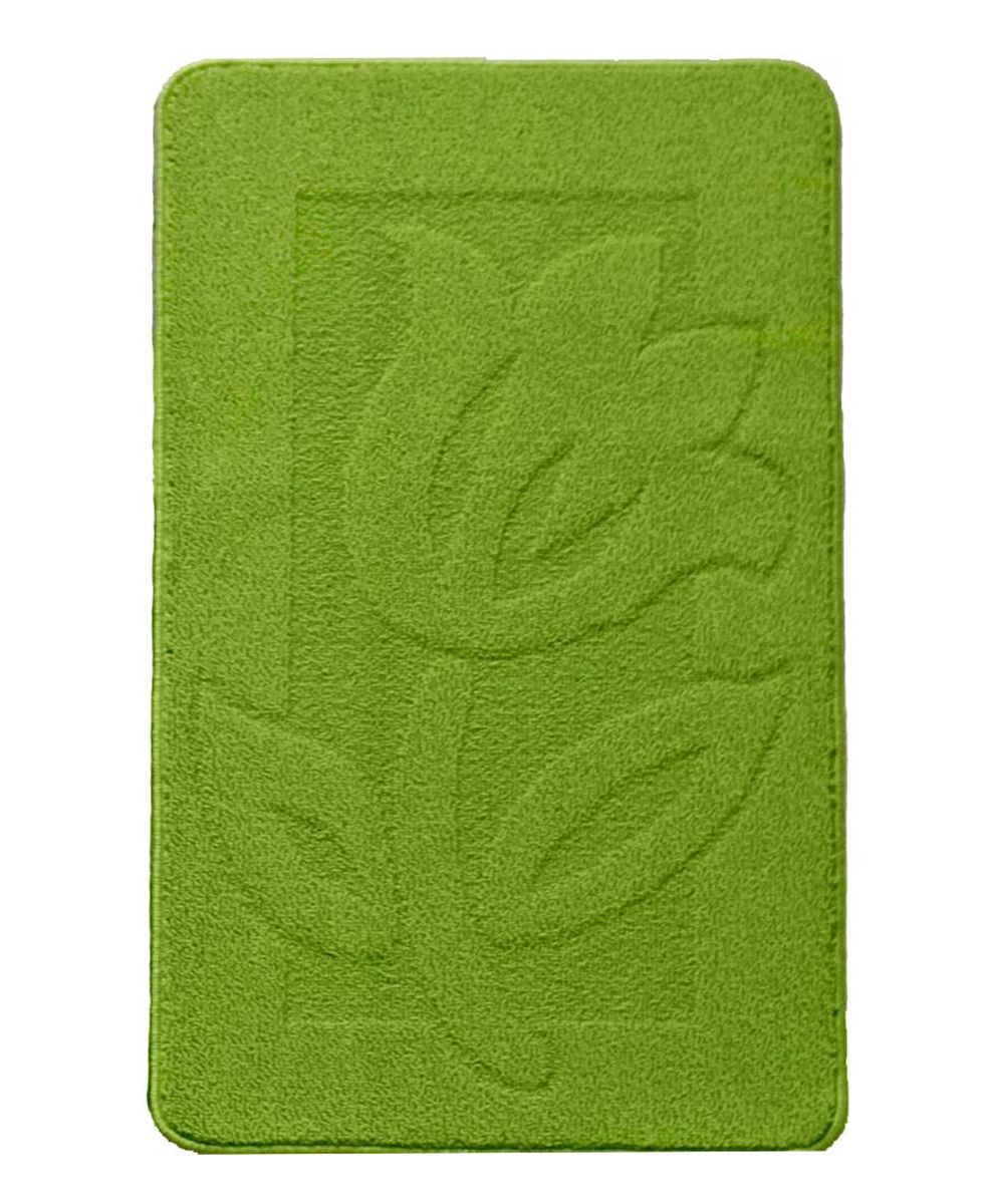 Коврик для ванной Kamalak Tekstil, цвет: зеленый, 60 x 100 см. УКВ-1011УКВ-1011 Коврик для ванной Kamalak Tekstil, цвет: зеленый, 60 x 100 см. УКВ-1011УКВ-1011Ковры-паласы выполнены из полипропилена. Ковры обладают хорошими показателями теплостойкости и шумоизоляции. Являются гиппоалергенными. За счет невысокого ворса ковры легко чистить. Вам придется по душе широкая гамма цветов и возможность гармонично оформить интерьер. Практичный и устойчивый к износу ворс - от постоянного хождения не истирается, не накапливает статическое электричество. Структура волокна в полипропиленовых моделях гладкая, поэтому грязь не может выесться, на ворсе она скапливается с трудом. Полипропилен не впитывает влагу, отталкивает водянистые пятна. Уход: Самый простой способ избавить изделие от грязи – пропылесосить его с обеих сторон (лицевой и изнаночной). Влажная уборка с применением шампуней и моющих средств не противопоказана. Если шерсти и шёлку универсальные чистящие составы не подходят, то для синтетики они придутся в самый раз. Хранить их нужно рулоном, не складывая «салфеткой». При надлежащем уходе синтетический ковёр прослужит долго, не утратив ни...