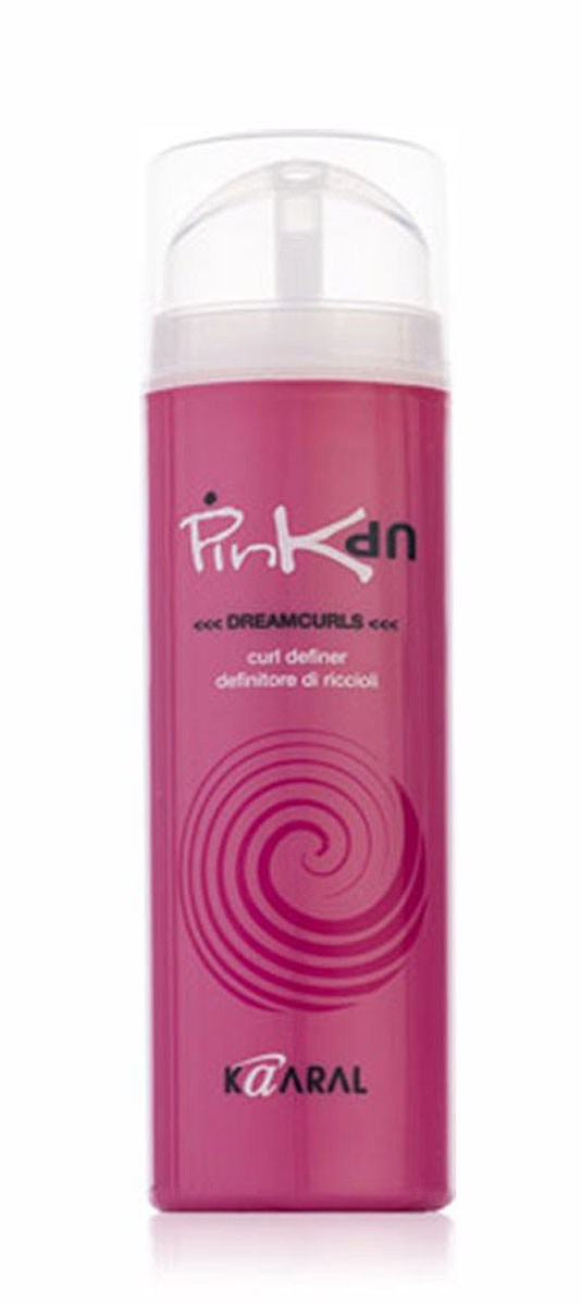 Kaaral Флюид для вьющихся волос Pink Up Dream Curls, 150 мл4605845001449 Kaaral Флюид для вьющихся волос Pink Up Dream Curls, 150 мл4605845001449Dreamcurls – это идеальный крем для того, чтобы подчеркнуть красоту кудрявых и волнистых волос. Дисциплинирует кудри, устраняет эффект пушистости, придает правильную форму и эластичность кудрям, мягко фиксируя их.