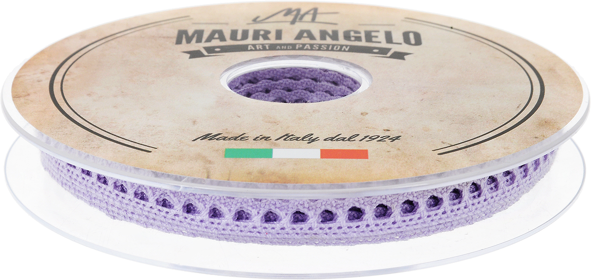 Лента кружевная Mauri Angelo, цвет: сиреневый, 0,9 см х 20 мMR1096/PL/368_сиреневый Лента кружевная Mauri Angelo, цвет: сиреневый, 0,9 см х 20 мMR1096/PL/368_сиреневыйДекоративная кружевная лента Mauri Angelo - текстильное изделие без тканой основы, в котором ажурный орнамент и изображения образуются в результате переплетения нитей. Кружево применяется для отделки одежды, белья в виде окаймления или вставок, а также в оформлении интерьера, декоративных панно, скатертей, тюлей, покрывал. Главные особенности кружева - воздушность, тонкость, эластичность, узорность. Декоративная кружевная лента Mauri Angelo станет незаменимым элементом в создании рукотворного шедевра. Ширина: 0,9 см. Длина: 20 м.