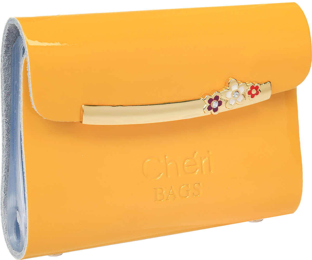 Визитница женская Cheribags, цвет: желтый. V-0494-13V-0494-13 Визитница женская Cheribags, цвет: желтый. V-0494-13V-0494-13Визитница Cheribags выполнена из натуральной лаковой кожи и оформлена тисненой надписью с названием бренда. Внутри расположен блок с 26 файлами для визитных и дисконтных карт. Изделие застегивается клапаном на кнопку.