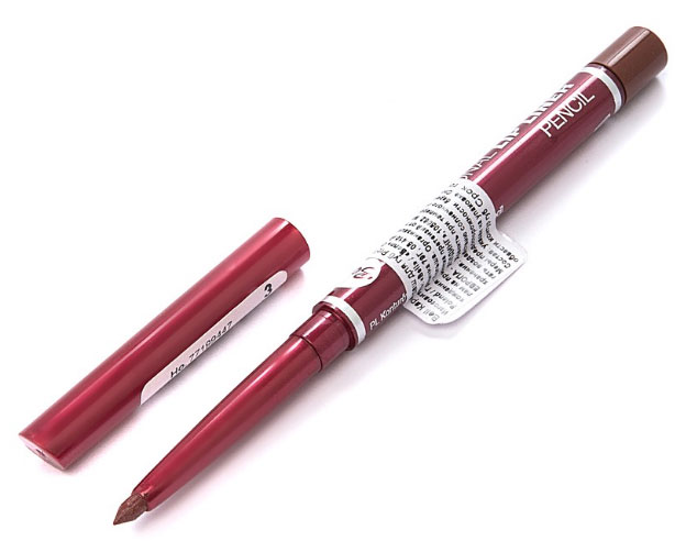 Bell Карандаш для губ Professional Lip Liner Pencil 4 гр1301207 Bell Карандаш для губ Professional Lip Liner Pencil 4 гр1301207Этот карандаш позволит Вам создать идеально- точный контур губ и предотвратит растекание помады и блеска. Он очень удобен в применении и не нуждается в заточке. Устойчивая и супермягкая текстура карандаша легко наносится и растушевывается.Для четких, мягких линий, эффектного макияжа и ровного стойкого результата!Особенности состава: Благодаря входящим в состав натуральным маслам и воску, увлажняет и смягчает кожу губ.Способ применения: Выкрутить грифель на необходимую длину, обвести контур губ. Также можно растушевать на всю поверхность губ для того, чтобы цвет помады держался дольше