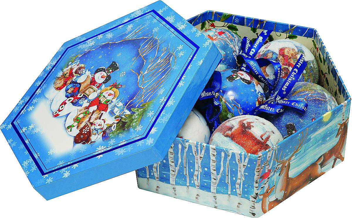 Набор новогодних подвесных украшений Mister Christmas Папье-маше, диаметр 7,5 см, 7 шт. PM-2-724143 0 Набор новогодних подвесных украшений Mister Christmas Папье-маше, диаметр 7,5 см, 7 шт. PM-2-724143 0Набор из 7 подвесных украшений Mister Christmas Папье-маше прекрасно подойдет для праздничного декора новогодней ели. Изделия, выполненные из бумаги и покрытые несколькими слоями лака, очень прочные и легкие. Такие шары создадут единый стиль в оформлении не только ели, но и интерьера вашего дома. В наборе игрушки имеют глянцевую поверхность и покрытые мелкой пластиковой крошкой.Все изделия оснащены атласной ленточкой с логотипом бренда Mister Christmas для подвешивания. Такие украшения станут превосходным подарком к Новому году, а так же дополнят коллекцию оригинальных новогодних елочных игрушек.