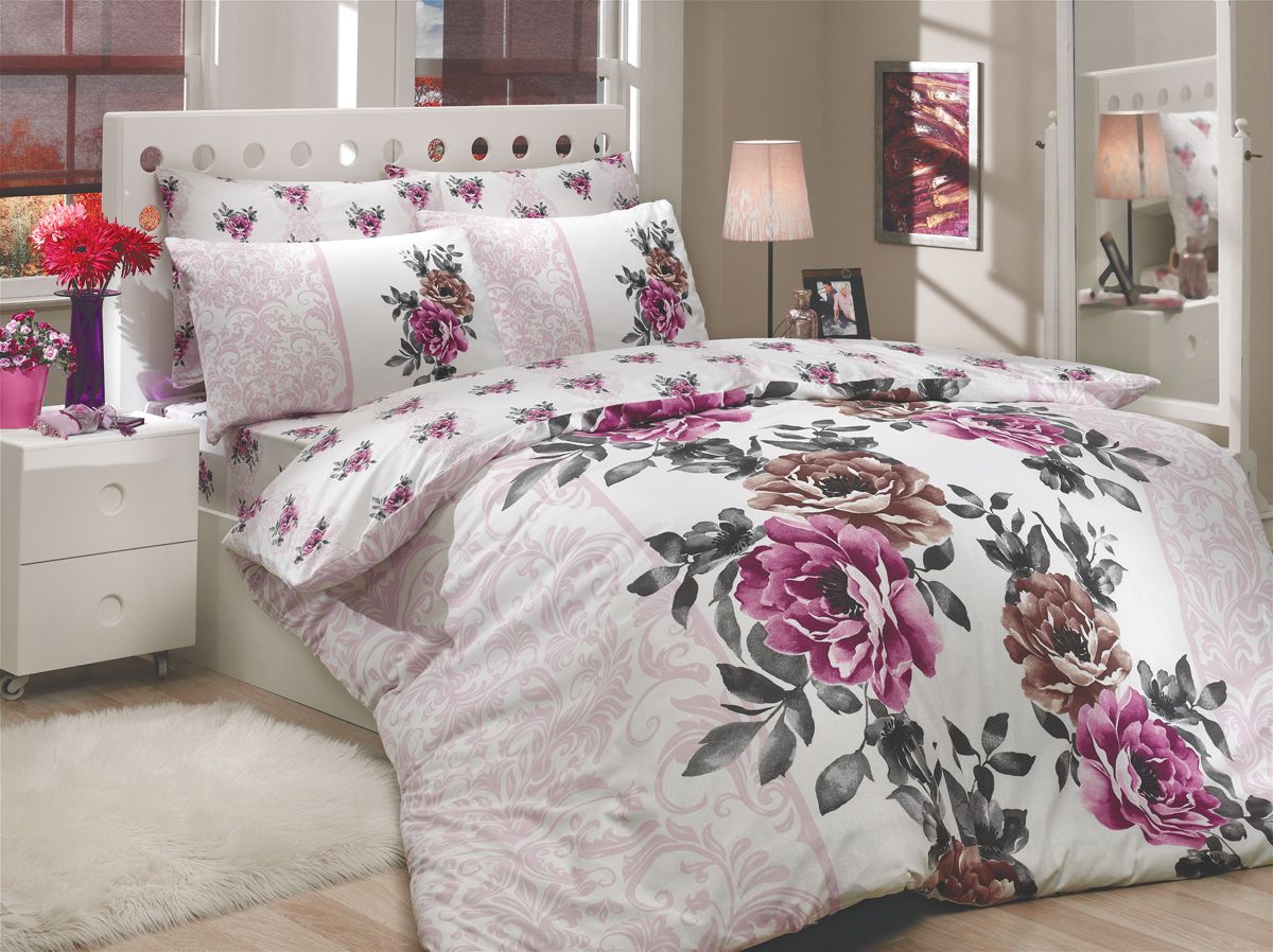 Комплект белья Hobby Home Collection Delicia, евро, наволочки 50x70, 70x70, цвет: лиловыйS03301004 Комплект белья Hobby Home Collection Delicia, евро, наволочки 50x70, 70x70, цвет: лиловыйS03301004Комплект белья Hobby Home Collection состоит из простыни, пододеяльника и 4 наволочек. Белье выполнено из ранфорса - это ткань из 100% натурального хлопка, которая легко стирается, практичнее льна, подстраивается под температуру воздуха - зимой на таком белье тепло, летом - прохладно. Мягкость и нежность материала создает чувство комфорта и защищенности. У хлопка хорошая проводимость тепла, поэтому постельное белье из него может надолго оставаться свежим. Постельное белье с оригинальными дизайнами станет отличным выбором для людей, стремящихся всегда быть стильными.