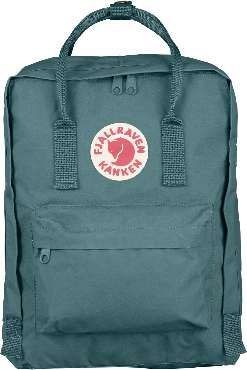 Рюкзак Fjallraven Kanken, цвет: зеленый, 16 л23510-664_Frost Green Рюкзак Fjallraven Kanken, цвет: зеленый, 16 л23510-664_Frost GreenЛегендарный рюкзак Kanken от шведского бренда Fjallraven изготовлен из Vinylon-F. Прочный и легкий материал Vinylon-F обладает исключительной долговечностью и полной водонепроницаемостью. При контакте с водой, волокна Vinylon-F разбухают, не позволяя влаге проникнуть внутрь. Рюкзак имеет большой фронтальный карман на молнии, маленький нашивной карман на молнии и 2 боковых кармана. Лямки регулируются по длине. Светоотражающая нашивка с фирменным логотипом выделяет владельца в темное время суток. В основе выпускаемых фирмой изделий – любовь человека к свободе ощущений. Благодаря оптимальной конструкции и минимальному весу рюкзака, в использовании его просто не ощущаешь.