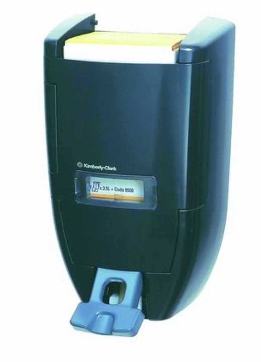 Диспенсер для мыла Kimberly-Clark Professional, цвет: черный. 69516951 Диспенсер для мыла Kimberly-Clark Professional, цвет: черный. 69516951Диспенсер для индустриального абразивного мыла предназначен для использования в автомобильных ремонтных мастерских, промышленных зонах и т. п. Имеет два отличительных качества: большая вместимость и минимальное обслуживание. Вмещает картридж с индустриальным мылом емкостью 3,5 литра или 350 порций, что заметно экономичнее и выгоднее, чем чистящая паста в ведрах. В диспенсере есть смотровое окно для контроля уровня мыла. Объем порции моющего средства – 10 мл. Диспенсер подходит для индустриального мыла Kimberly-Clark арт. 9522
