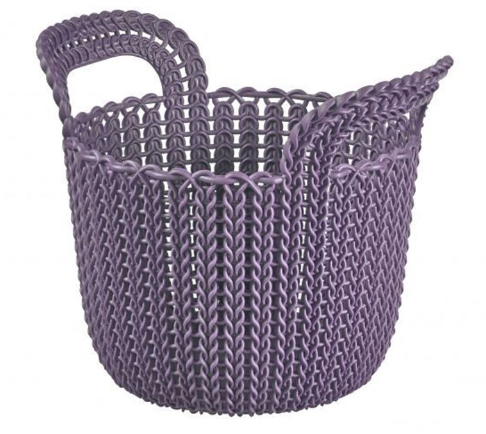 Корзина универсальная Curver Knit, круглая, цвет: фиолетовый, 3 л03671-X66-00 Корзина универсальная Curver Knit, круглая, цвет: фиолетовый, 3 л03671-X66-00Универсальная корзина Curver Knit изготовлена из высококачественного пластика и дополнена перфорированными стенками и дном под плетение. Для дополнительного удобства корзина имеет удобные ручки. Такая корзина непременно пригодится в быту, в ней можно хранить кухонные принадлежности, специи, аксессуары для ванной и другие бытовые предметы. Размер корзины: 19 х 19 х 23 см.