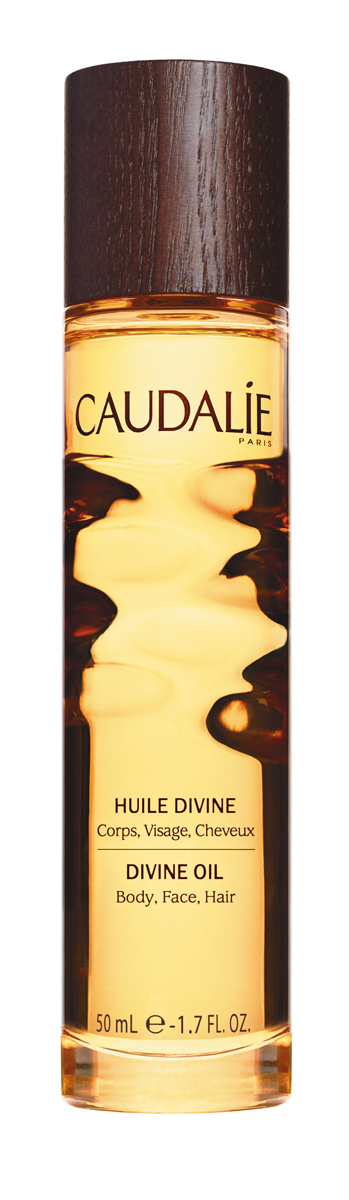 Caudalie Divine Божественное масло, 50 мл133 Caudalie Divine Божественное масло, 50 мл133Сухое масло Caudalie эффективно увлажняет, питает и совершенствует кожу, благодаря уникальному сочетанию исключительных масел (виноград, гибискус, кунжут, аргана) и наших запатентованных антиоксидантных полифенолов. Этот эликсир великолепия благоухает теплыми, чувственными ароматами, сочетающими цветочные, солнечные и древесные ноты.
