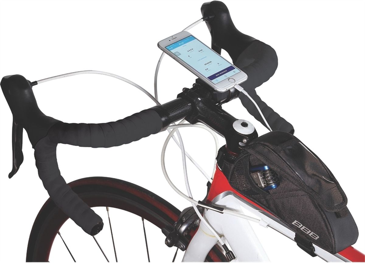 Велосумка под раму BBB TubeFuelPack, цвет: черныйCRL-3BL Велосумка под раму BBB TubeFuelPack, цвет: черныйCRL-3BLОтправляетесь в долгий путь, или просто в поход выходного дня? Куда бы вы не направились, любому велосипедисту требуется достаточно много места для хранения различного снаряжения. BBB TubeFuelPack - лучший помощник в таких вопросах. Эта сумка крепится на верхнюю трубу и чрезвычайно удобна для хранения самых разнообразных вещей. Возьмите в дорогу все необходимое.Эта сумка создана специально для крепления на верхней трубе.Форма подходит для размещения вплотную к выносу и рулевой колонке.Верхний карман на липучке для быстрого доступа.Одно большое отделение для энергетических батончиков, кошелька, ключей, телефона и других мелочей.Два сетчатых кармана внутри, карабин для ключей и отверстиедля кабеля.Внешний сетчатый карман для быстрого доступа.Прозрачный верх для карт и дорожной легенды.Нескользящий материал в нижней части.Черный светоотражающий материал по бокам.Две велькро застежки для фиксации положения сумки.