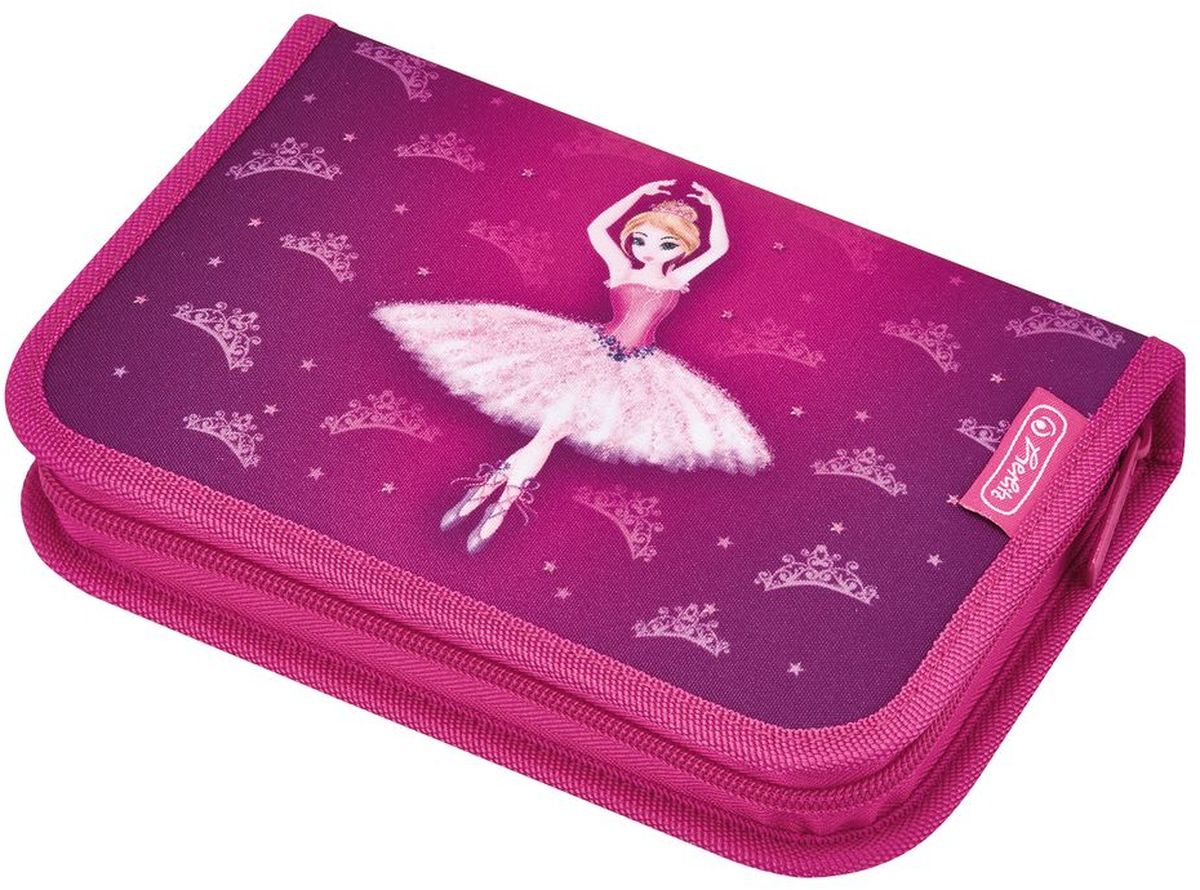 Herlitz Пенал Ballerina с наполнением37493 Herlitz Пенал Ballerina с наполнением37493Пенал Herlitz Ballerina станет не только практичным, но и стильным школьным аксессуаром.Пенал очень вместительный и с ярким дизайном. Состоит из одного отделения на молнии с двумя откидными плотными створками. В наполнение пенала входят шариковая ручка, 2 чернографитных карандаша, 8 цветных карандашей, 14 фломастеров, линейка, угольник, ластик, точилка, расписание уроков на русском языке, личные данные ученика.Такой пенал станет незаменимым помощником для школьника, с ним ручки и карандаши всегда будут под рукой и больше не потеряются.