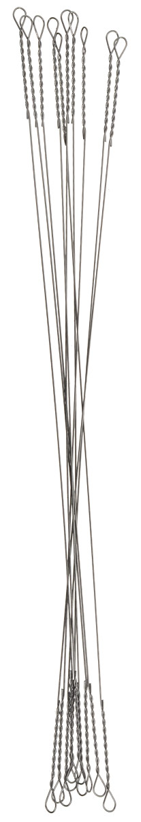 Поводок рыболовный Yoshi Onyx Wire Leader String, 0,275 мм, 10 см, 10 шт92817 Поводок рыболовный Yoshi Onyx Wire Leader String, 0,275 мм, 10 см, 10 шт92817Поводки Yoshi Onyx надежны, быстро монтируются и могут достойно противостоять щучьим атакам, не давая хищнику срезать приманку. Такие поводки отлично сработают и при проведении объемных приманок через заросли и кувшинки, при анимации крупных джерков или мягкой резины. С одинаковой вероятностью на приманку, оснащенную тонким струнным поводком, может пойматься и щука, и голавль, и жерех с язем. Отсутствие слабых звеньев исключает возможность схода хищника. Большинство рыболовов применяет поводок-струну и вовсе без дополнительной оснастки. Крепления при таком способе производятся методом скрутки. Для монтажа приманки просто нужно раскрутить косичку. Следует с вниманием отнестись при подобном креплении поводка к плетеному шнуру - если диаметр струны будет меньше диаметра шнура, то велика вероятность, что поводок будет резать плетенку.