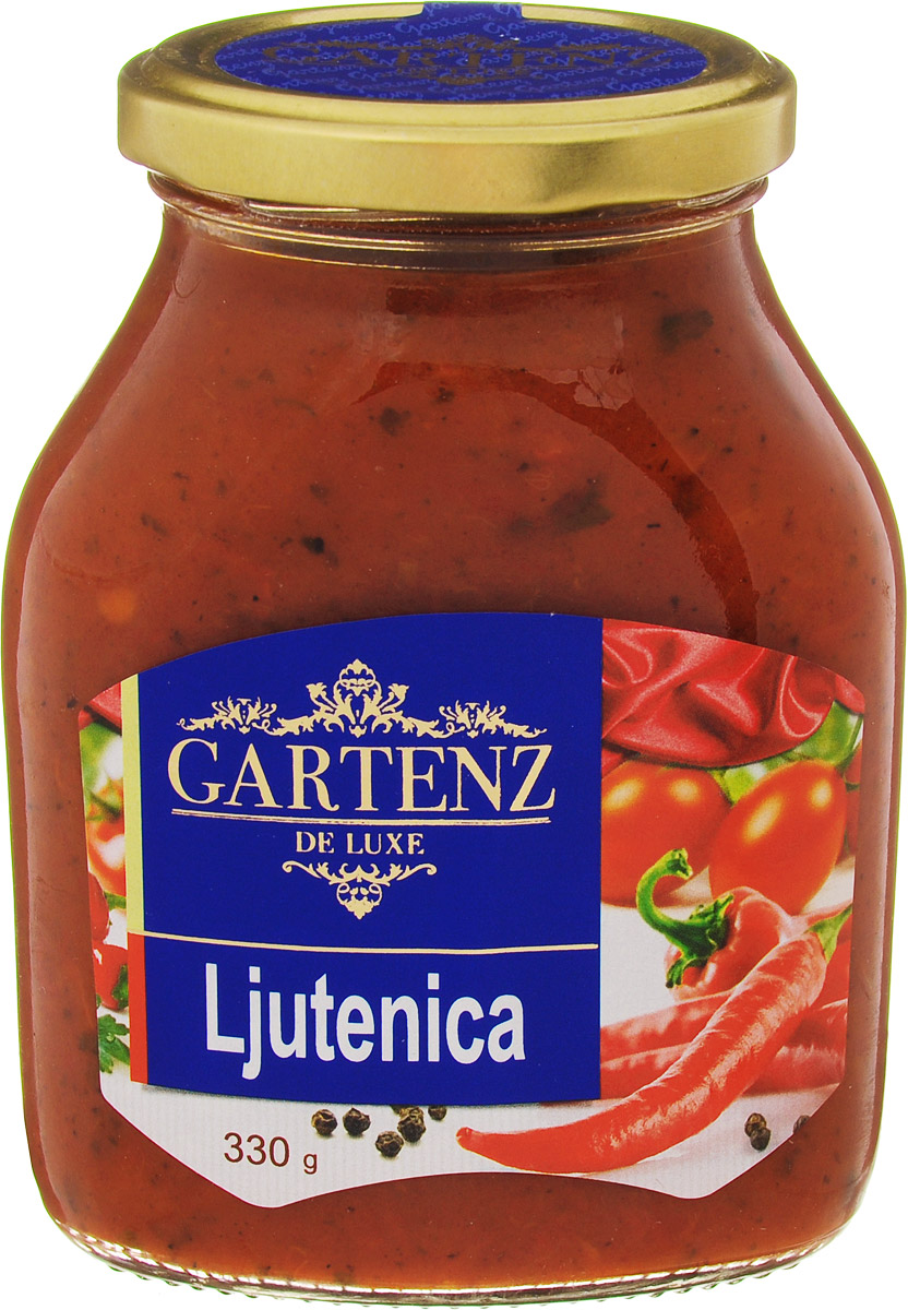 Gartenz de Luxe лютеница, 330 г0120710 Gartenz de Luxe лютеница, 330 г0120710Овощной деликатес из печеного красного перца, томатов и острого перца приготовлен по традиционным рецептам балканской кухни. Идеально подойдет для легкого завтрака, быстрой закуски или позднего ужина. Продукция под торговой маркой Gartenz de Luxe ориентирована на удовлетворение самых изысканных вкусовых предпочтений. Овощные деликатесы Gartenz de Luxe объединяют в себе уникальную рецептуру, использование отборных овощей, отсутствие искусственных добавок, и яркий, контрастный дизайн. Строгий отбор и непрерывный тщательный контроль сырья опытными специалистами, в сочетании с высокими технологиями производства, позволяют поддерживать стабильно высокое качество всей линейки Gartenz de Luxe. Перец и баклажаны, используемые для производства овощных закусок Gartenz de Luxe выращиваются в Македонии. Перед приготовлением овощи очищаются, обжигаются на открытом огне и режутся на кусочки. Процесс приготовления происходит при низких температурах (50 С), что позволяет максимально сохранить витамины в готовом продукте. Завершается готовка повторным обжиганием на огне в течение 5-7 минут. На этом этапе продукт приобретает свой особый вкус и аромат копчения, а также насыщенный цвет. Качество продукции в линейке Gartenz de Luxe Балканская кухня превосходит аналоги, потому как продукты содержат существенно меньше воды за счет приготовления на открытом огне, обладают пряным насыщенным вкусом и натуральным цветом.