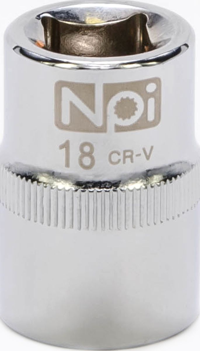 Головка торцевая NPI SuperLock, 1/2, 18 мм20018 Головка торцевая NPI SuperLock, 1/2, 18 мм20018Головка торцевая NPI 1/2. Тип 1/2. Торцевая головка NPI применяется с гайковертами, трещетками, воротками. Торцевая головка выполнена по технологии Суперлок. Торцевая головка обеспечивает максимальный крутящий момент по отношению к резьбе и выдерживает ударные нагрузки. Материал - высокопрочная хром-ванадиевая сталь. Соответствует стандарту DIN 3124