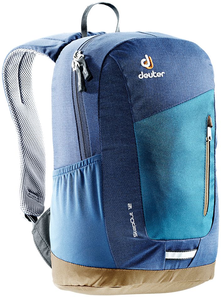 Рюкзак Deuter Daypacks StepOut 12, цвет: темно-синий, 12 лЛЦ0036 Рюкзак Deuter Daypacks StepOut 12, цвет: темно-синий, 12 лЛЦ0036Рюкзак Deuter Daypacks StepOut 12 - это новый удобный рюкзак для города с отделениями для документов. Особенности: Система спинки Airstripes; Плечевые лямки анатомической формы; Отделение для документов; Фронтальный карман на молнии со съемным карабином для ключей; Эластичные боковые карманы; Петля для фонарика безопасности. Размер рюкзака: 41 х 24 х 14 см.