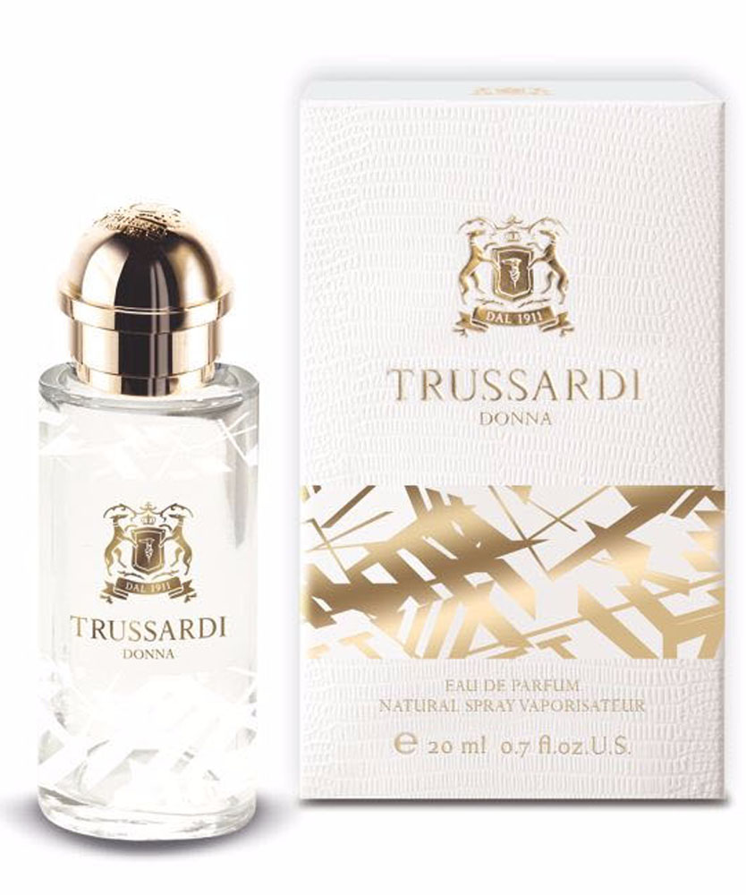 Trussardi Donna парфюмированная вода 20 млперфорационные unisex Trussardi Donna парфюмированная вода 20 млперфорационные unisexОриентальные, цветочные. Жасмин, лотос, цветок апельсина, ваниль, кедр, пачули, сандаловое дерево.