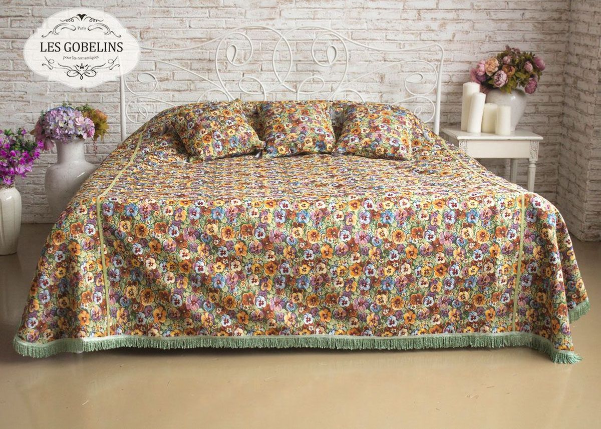 Покрывало на кровать Les Gobelins Fleurs De Jardin, 150х220 см. lns183973lns183973 Покрывало на кровать Les Gobelins Fleurs De Jardin, 150х220 см. lns183973lns183973Общий размер: полутороспальный Размер покрывала: 150х220 см Размер наволочек: Без наволочек Материал: Хлопковый гобелен Длина ворса: Отсутствует Состав: 52% хлопок, 48% полиэстер Отделка: Бахрома и кисти Производитель: Les Gobelins Cтрана производства: Россия Упаковка: Полиэтиленовый пакет