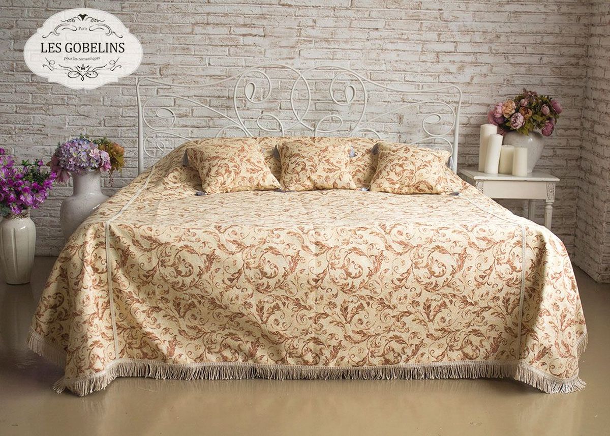 Покрывало на кровать Les Gobelins Feuilles Beiges, 240х220 см. lns184368lns184368 Покрывало на кровать Les Gobelins Feuilles Beiges, 240х220 см. lns184368lns184368Общий размер: евро макси Размер покрывала: 240х220 см Размер наволочек: Без наволочек Материал: Хлопковый гобелен Длина ворса: Отсутствует Состав: 52% хлопок, 48% полиэстер Отделка: Бахрома и кисти Производитель: Les Gobelins Cтрана производства: Россия Упаковка: Полиэтиленовый пакет