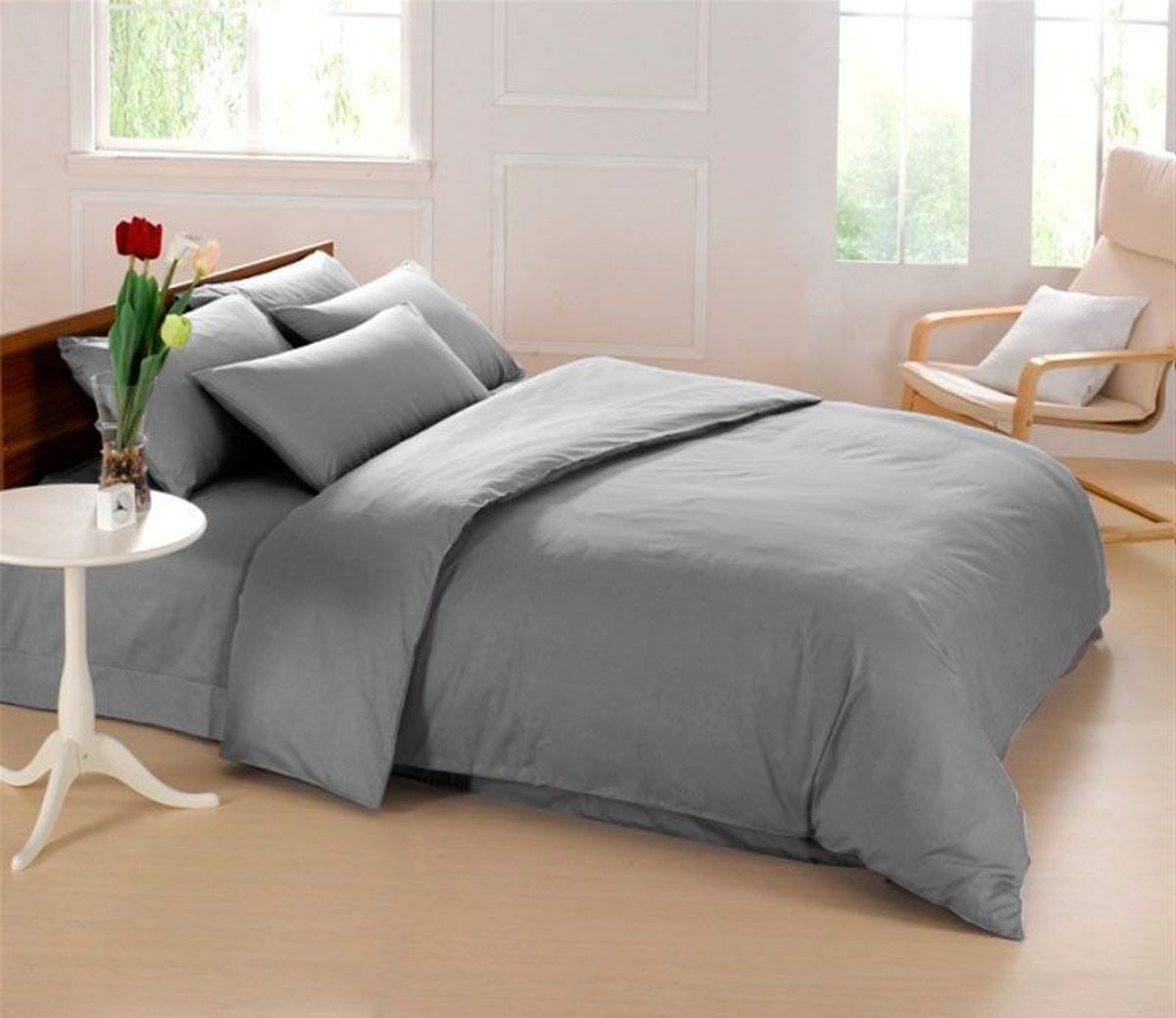 Комплект белья Sleep iX Perfection, семейный, наволочки 50х70, 70х70, цвет: серый10503 Комплект белья Sleep iX Perfection, семейный, наволочки 50х70, 70х70, цвет: серый10503Комплект белья Sleep iX Perfection выполнен из микрофреша (100% микрофибра). Микрофреш - это легкая, нежная и неприхотливая в уходе ткань.Комплект белья Sleep iX Perfection станет прекрасным подарком для родных и близких, отлично впишется в любой интерьер спальни.Размер пододеяльника: 150 х 220 см (2 шт).Тип застежки на пододеяльнике: Молния (100 см).Размер простыни: 220 х 240 см.Размер наволочек: 70х70 см (2 шт) и 50х70 см (2 шт).