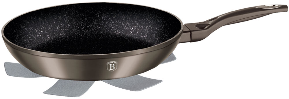 Сковорода Berlinger Haus Carbon Metallic Line, с подставкой под горячее. Диаметр 20 см1229-ВН Сковорода Berlinger Haus Carbon Metallic Line, с подставкой под горячее. Диаметр 20 см1229-ВНСковорода 20 см Carbon metallic Line Материал: кованый алюминий, толщина стенок 0,5 см, высота 4,5 см. Цвет: карбон, 3 слоя мраморного покрытия эргономичная ручка soft touch, индукционное дно, подставка под горячее в подарок
