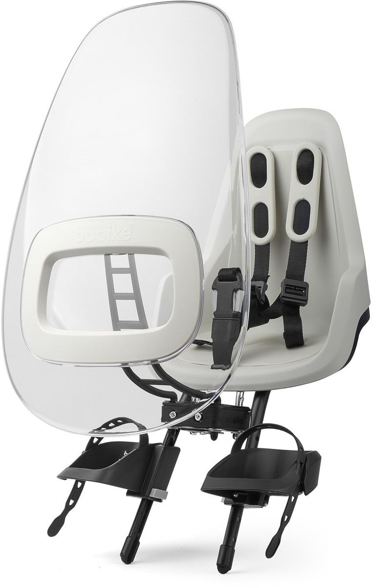 Ветровое стекло для велокресел Bobike Windscreen One +, цвет: белый8015500002 Ветровое стекло для велокресел Bobike Windscreen One +, цвет: белый8015500002Ветровое стекло BOBIKE ONE+ сделано из крепкого, ударопрочного и полностью прозрачного пластика. Его привлекательный дизайн и цветовые акценты отлично сочетаются с Вашим велокреслом BOBIKE ONE Mini. Ветровое стекло регулируется по наклону и обеспечивает полную защиту ребёнка от ветра и дождя. Вы можете установить лобовое стекло прямо в крепёж велокресла. Система крепления Click & Go позволяет быстро и без инструментов установить и снять стекло, а так же переставить его между разными велокреслами. • Для велокресел BOBIKE • Ударопрочная конструкция • Система Click & Go • Регулируемый наклон стекла • Совместимо с велокреслами BOBIKE ONE Mini • Установка без инструментов • Голландский дизайн • Сделано в Европе